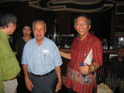 Bpk Karnadi (& ibu dak kejinga'an)
