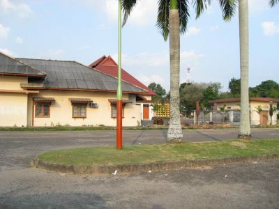 Ogan difoto dari samping deket boom
