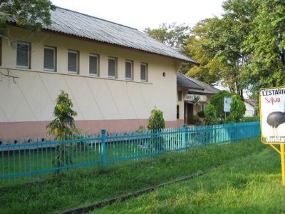 Dulu SMP/SMA Nasional (depan)
