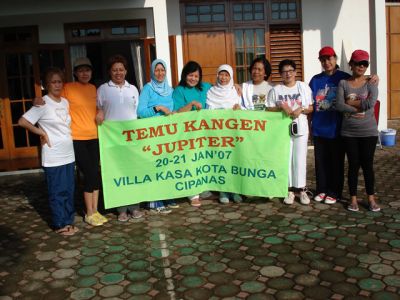 Emak-emak Jupiter...
