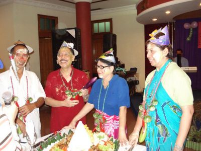 dilanjutken potong tumpeng

