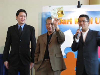 Buku "Home sweet home" laku dilelang Rp 1.550.000,-
