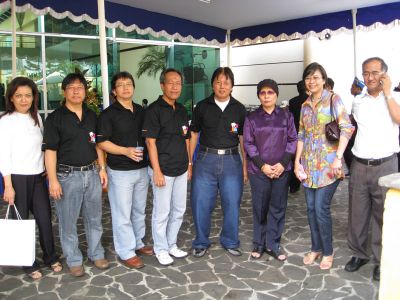 Admin masih kebagian jugo difoto hehehe...
