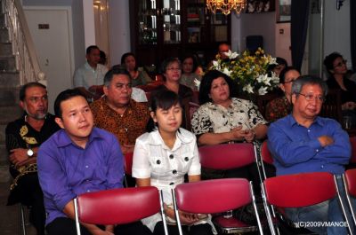 Kebaktian Paskah exPlaju 250409
