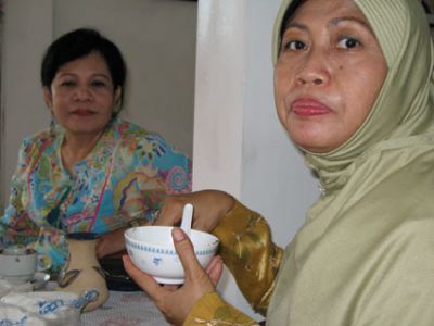 uiiiiiiiihhhhh lemak nian pempek ini.....
