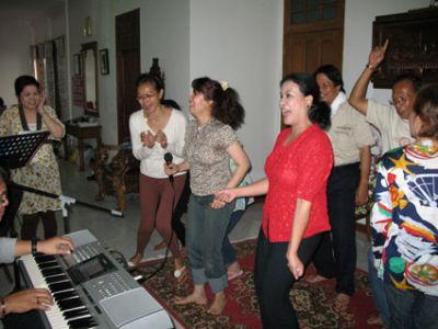 Baaaaangggg Es Em Es..........
