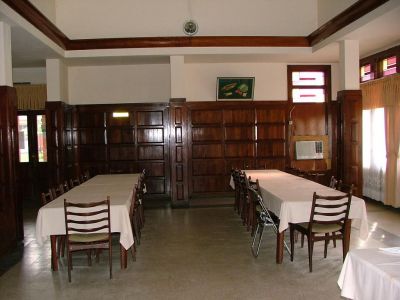 Ruang Makan Hotel Plaju - Kini
Keywords: keluarga