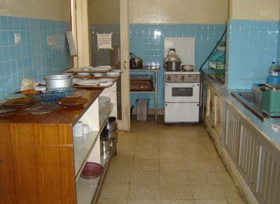 RS Plaju - Mei 2008
Pantry - Dapur kecil
Jadoel makanan pasien make tray seng/aluminium, jaman sekarang sudah make piring beling
Keywords: keluarga