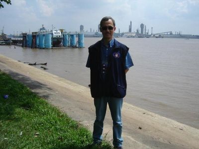 Di pinggir sei Musi - Bagus Kuning
Agung bersolo ria
