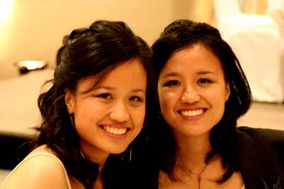 SI KEMBAR. Teka teki teka teko.... mano yg Astrid... mano yang Thalya..????? Aku tau Hokky...!!!!
