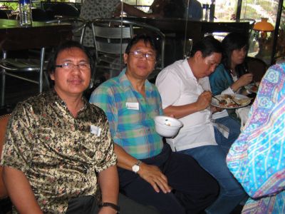 Zalli, Bambang Boesono, Nyonyo, Rina
