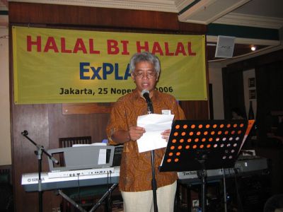 Ketua Panitia kasih Laporan
