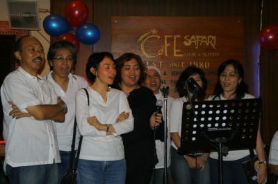 Penampilan Melrose (ado yang dak seragam?)
