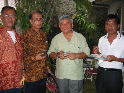 Rasyid, Heru, Johny, ... (adiknya Radjagoegoek)
