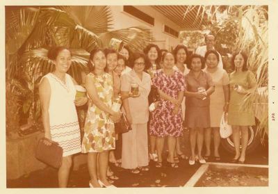 Semua dapet hadiah, hati senang...
