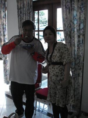 Presiden exPlaju Hokky dan Kak Lina... Terimo kasih empek-empeknyo.. Hokky
