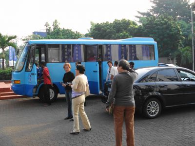 Kumpul jam 7.00 di BKKBN Halim PK...
