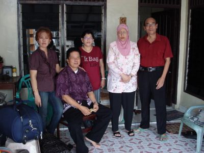 Hari pertamo (Sabtu) berangkat dari rumah Citra di Palembang.
