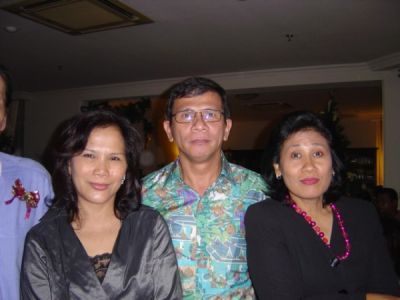 Inneke, Ronald, Tina.

