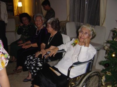 Tante Pon Lewerissa.
