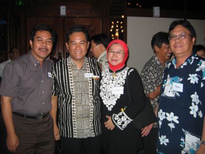 Iwan, Rozak, Mona, ?
