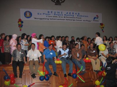 Siap2 nyanyi mars SD Nasional
