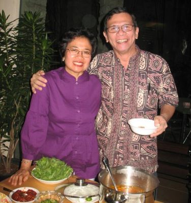 Acara PD explaju - 6 Sept.08
Ronald dan Mrs. Riris Toha ( best hostess ever )
