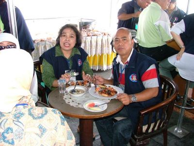 Musi Cruise
Cici & Ijal
