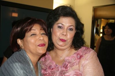 IPAR N IPAR.... 
Latihan senyum dulu....(mak..mengot mak itu senyumnyo)
