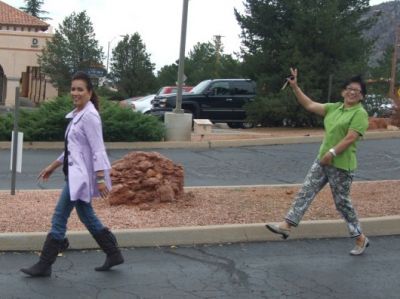 Gerak Jalan
Pokoknyo musti riaaaang.....
