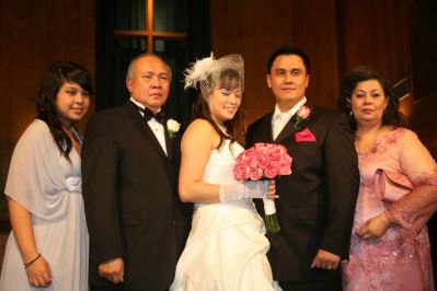 KEL. HENRY SUMOLANG 
SEKARANG BUKAN BEREMPAT LAGIIIII
SUDAH BERLIMA ....
