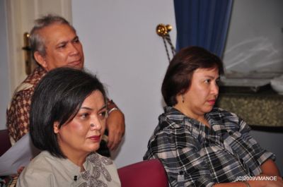 Kebaktian Paskah exPlaju 250409
 
