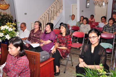 Kebaktian Paskah exPlaju 250409
