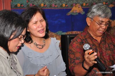 Kebaktian Paskah exPlaju 250409
