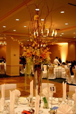 Semua center piece buat souvenir, kami kebagian si jangkung nan cantik ini
