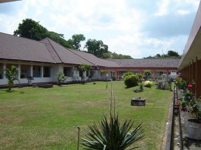 RS Plaju - Mei 2008
Halaman tengah RS sekarang
Keywords: keluarga