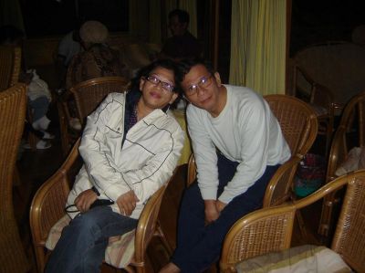 Kembar siam ??!!
Inge dan Ronald
