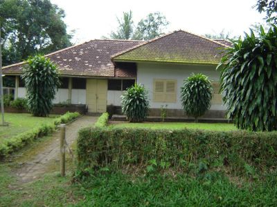 Bekas Rumah Kel. A. Kadir Saleh
Jl. Bukit Barisan no. 94 Bagus Kuning
Keywords: keluarga