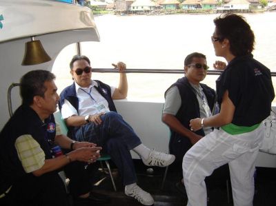 Musi cruise
ki-ka : Agus, Raya, Ade, Emmy
