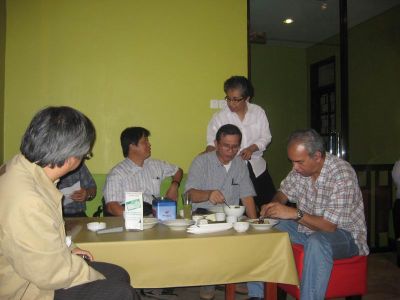 KUMPUL2 DI CIKAJANG
MAYA SERIUS NIHAN......
